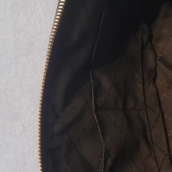 MK authentic blk dome bag - Picture 6 of 8